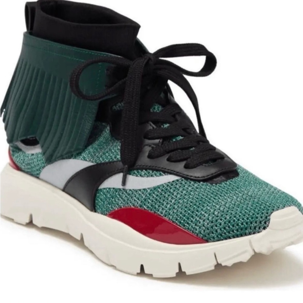 Valentino Garavani Rockrunner NWT) High
Top Sneakers Trainers NEW in box